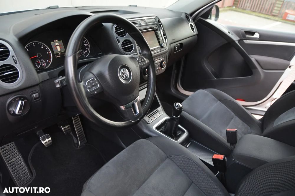 Volkswagen Tiguan 2.0 TDI SCR 4MOTION BlueMotion Technology Sport & Style - 17