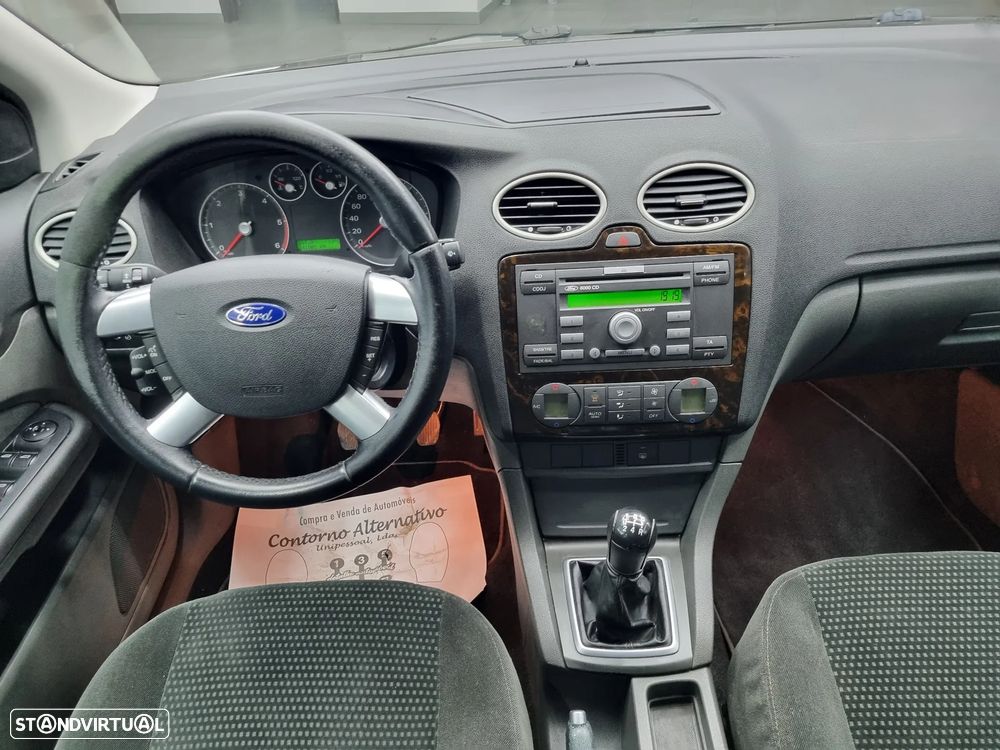 Ford Focus 1.6 TDCi Ghia - 11