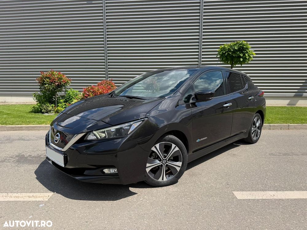 Nissan LEAF 40 kWh N-Connecta - 9