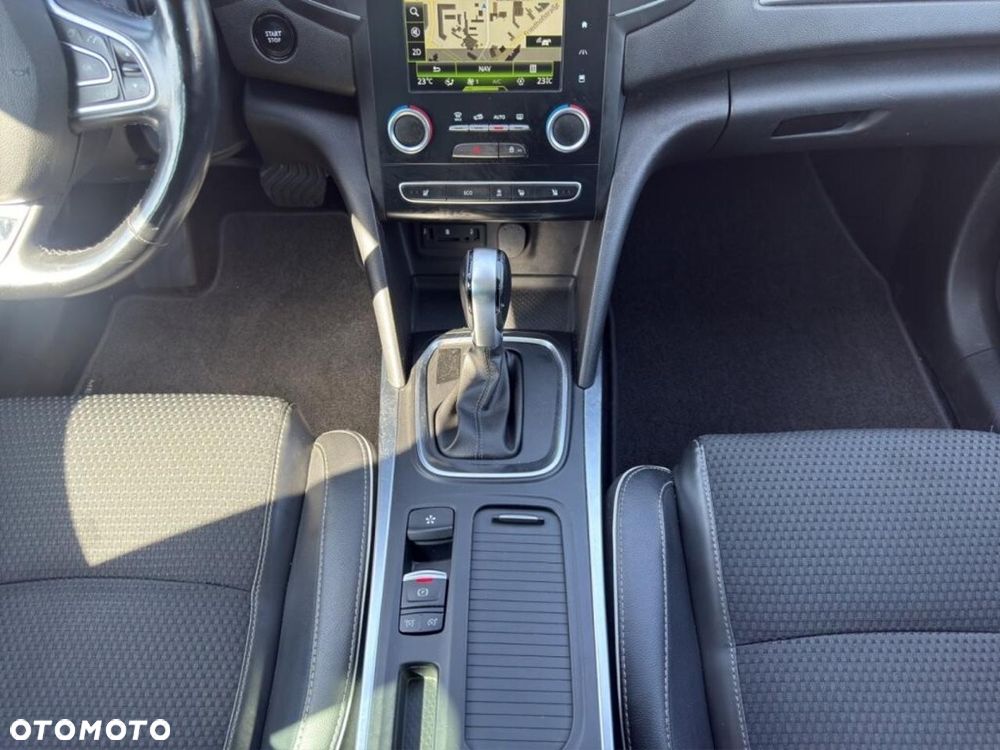 Renault Megane ENERGY TCe 130 EDC BOSE EDITION - 12