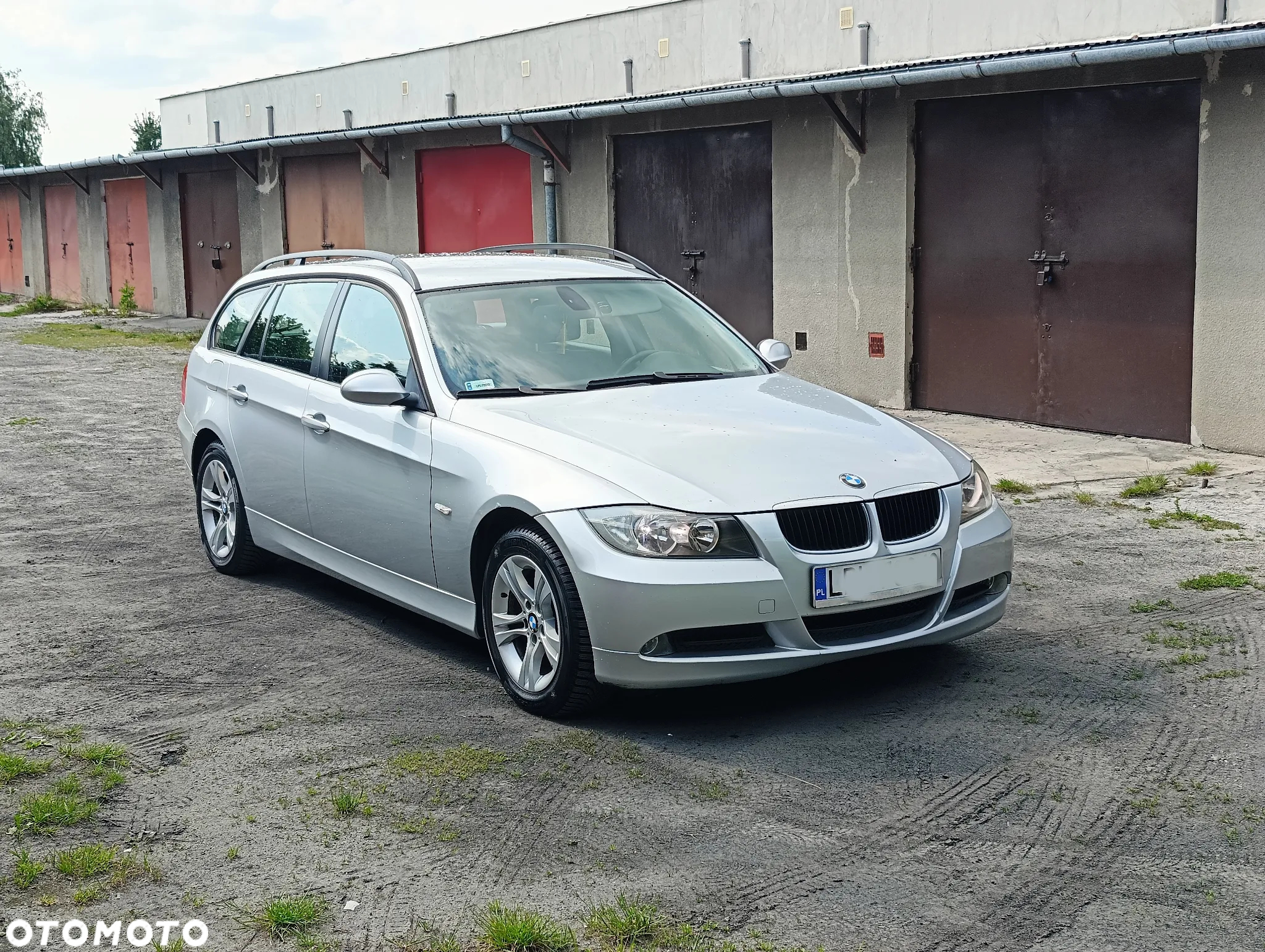 BMW Seria 3 318i Touring - 8