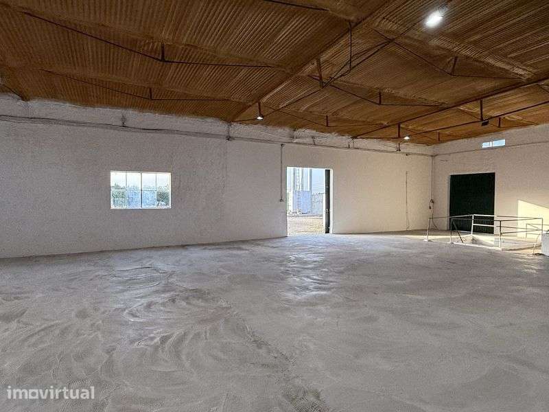 ARMAZÉM 450m2 - Alcochete - Grande imagem: 4/7