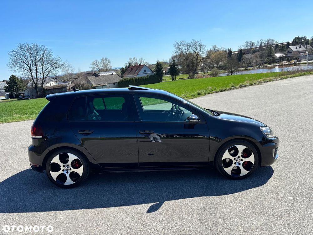 Volkswagen Golf - 3