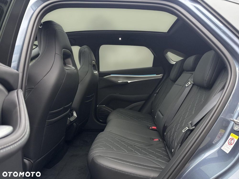 BYD Sealion 7 - 13