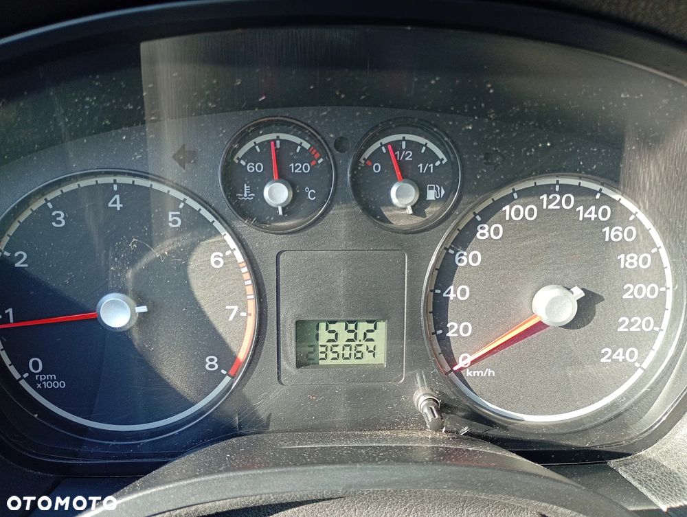Ford Focus 1.6 Ambiente - 17