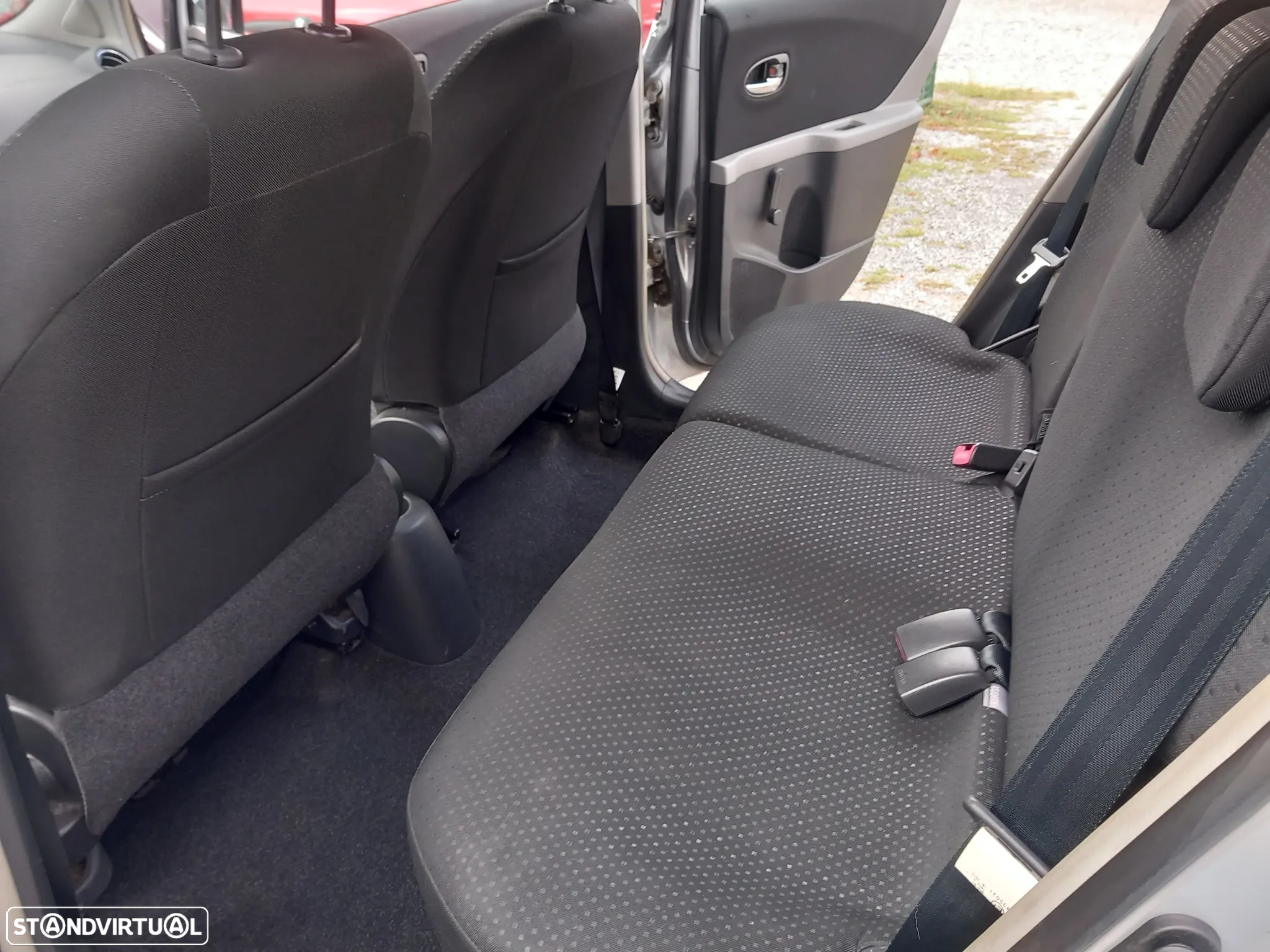 Toyota Yaris 1.0 VVT-i Comfort - 15