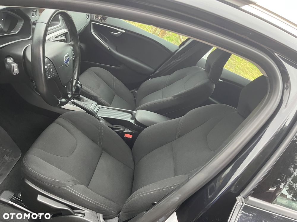 Volvo V40 Cross Country - 14