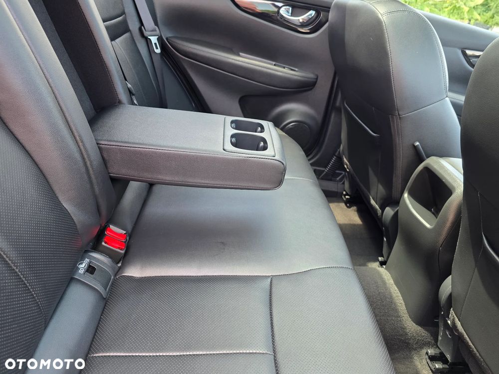 Nissan Qashqai 1.6 DIG-T Tekna - 28