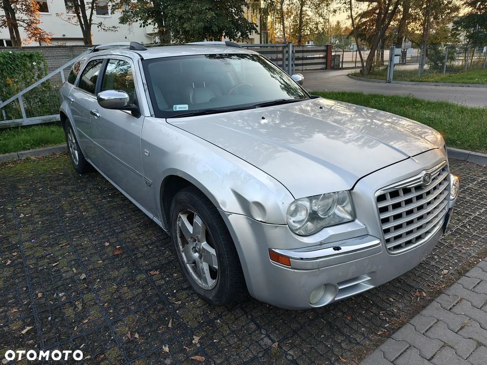 Chrysler 300C 5.7 V8 HEMI AWD Automatik - 3