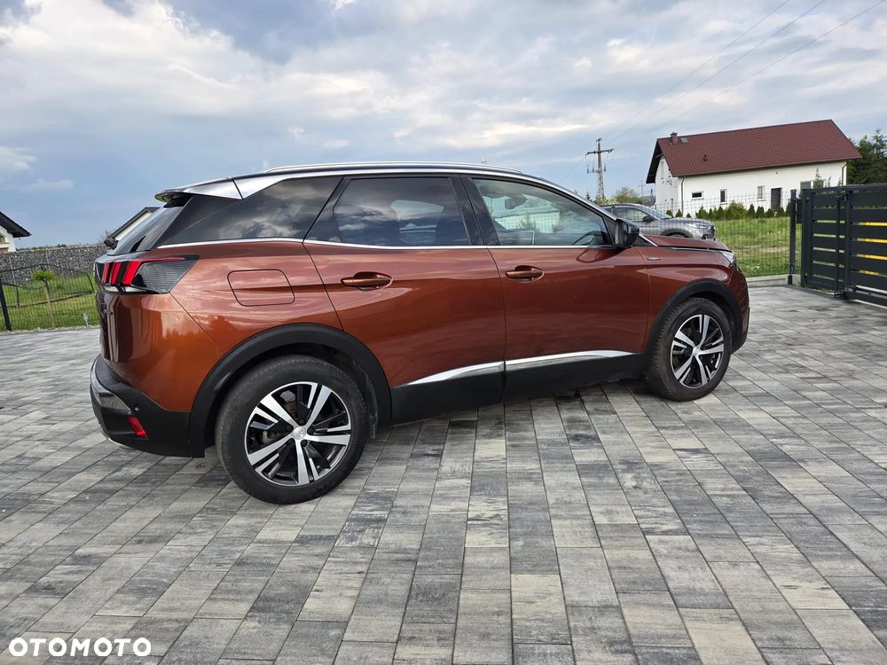 Peugeot 3008 1.2 PureTech GPF Allure S&S - 15
