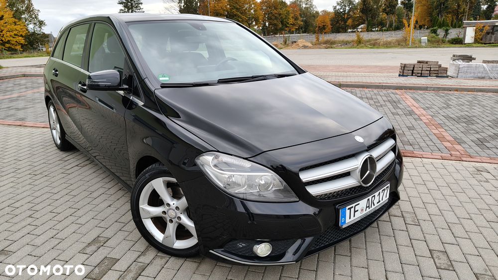 Mercedes-Benz Klasa B 200 Edition - 12