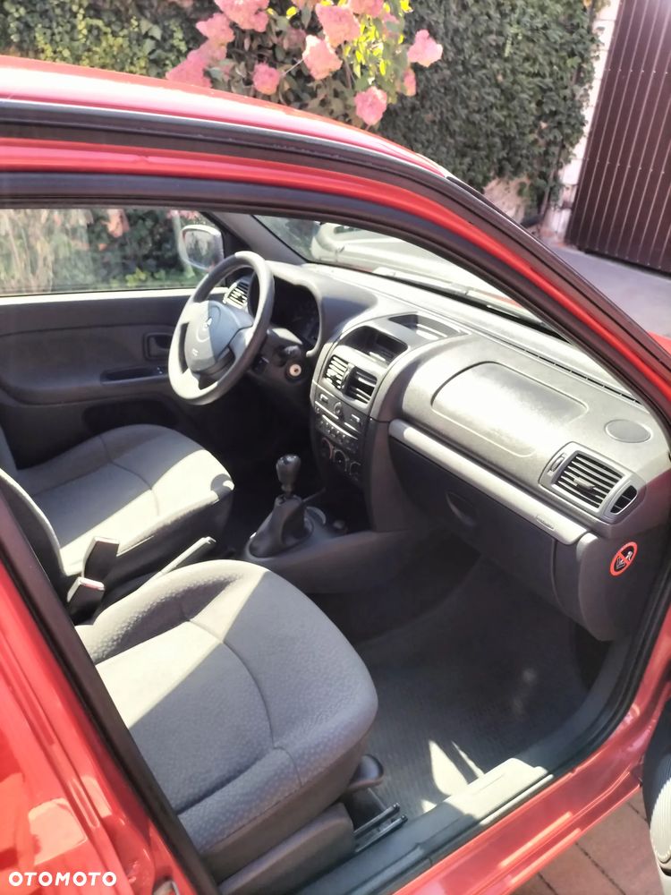 Renault Clio - 13