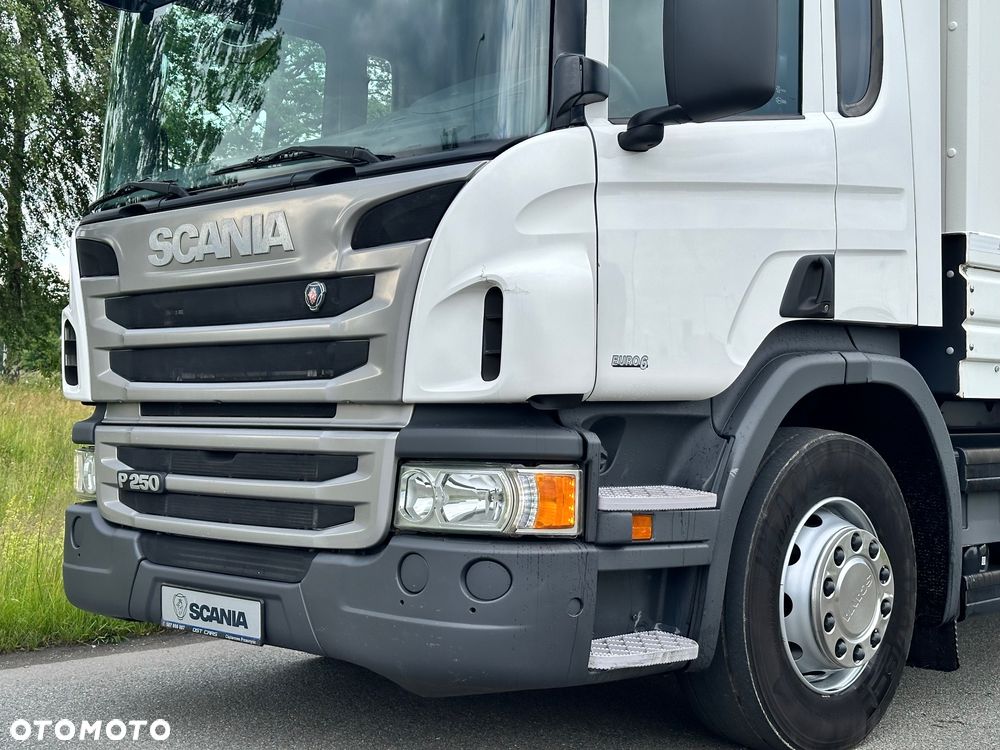 Scania P250 euro6 z Holandii kontener izoterma 19palet - 14