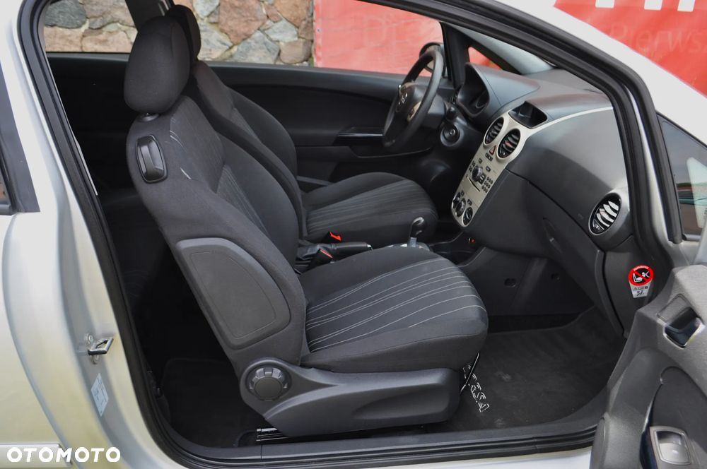 Opel Corsa 1.2 16V Essentia EasyTronic - 25