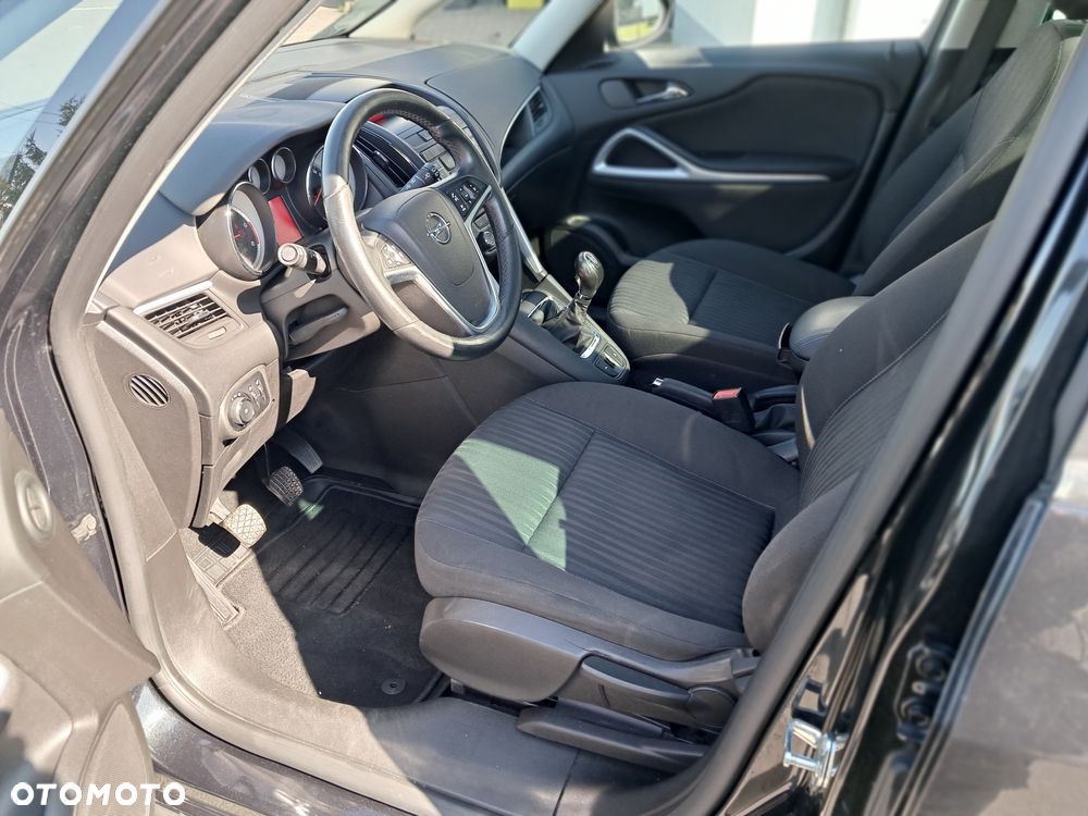 Opel Zafira - 16