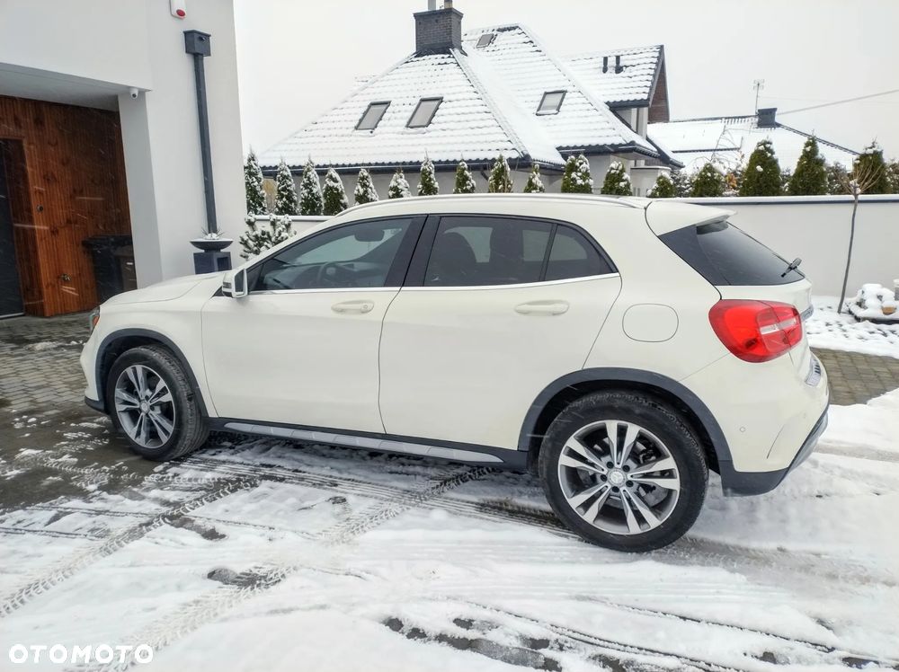 Mercedes-Benz GLA 250 4Matic 7G-DCT AMG Line - 6