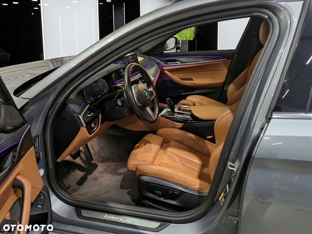 BMW Seria 5 530e Luxury Line - 7