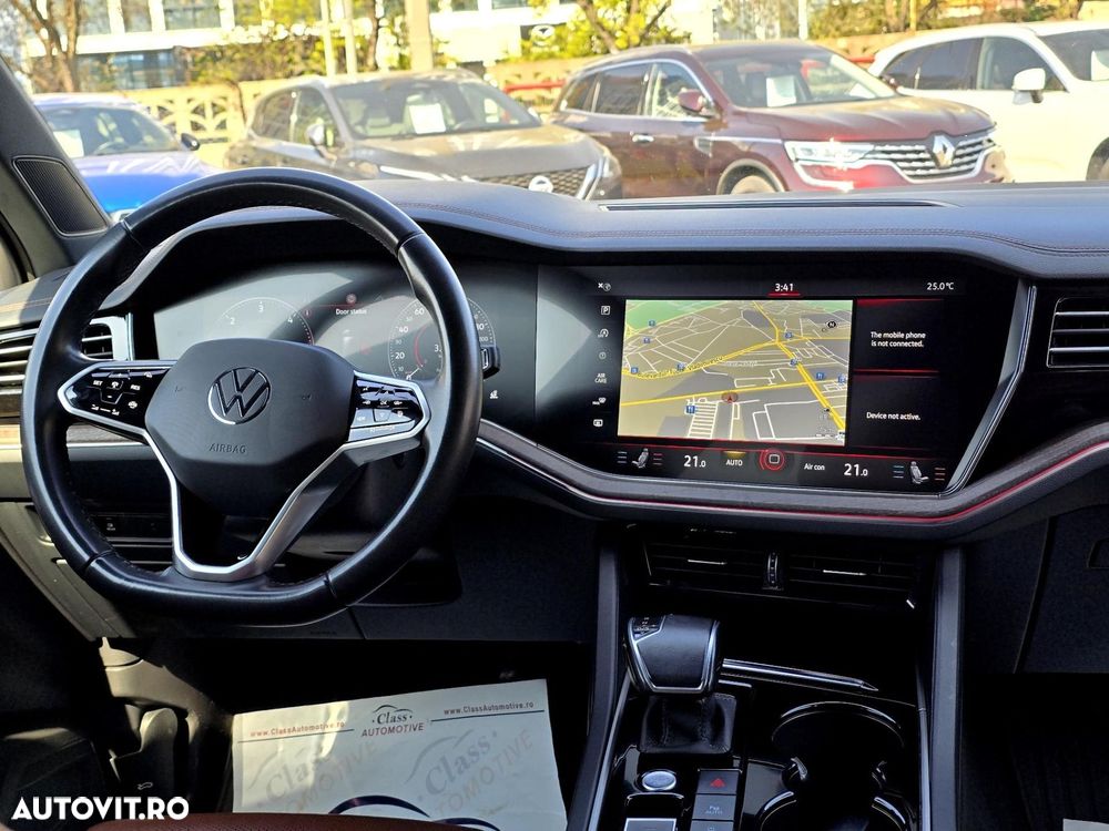 Volkswagen Touareg - 17