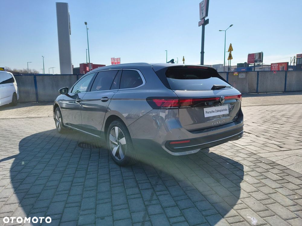 Volkswagen Passat - 5