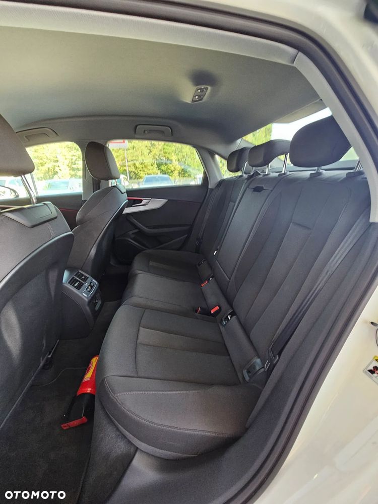 Audi A4 40 TDI Quattro Advanced S tronic - 26