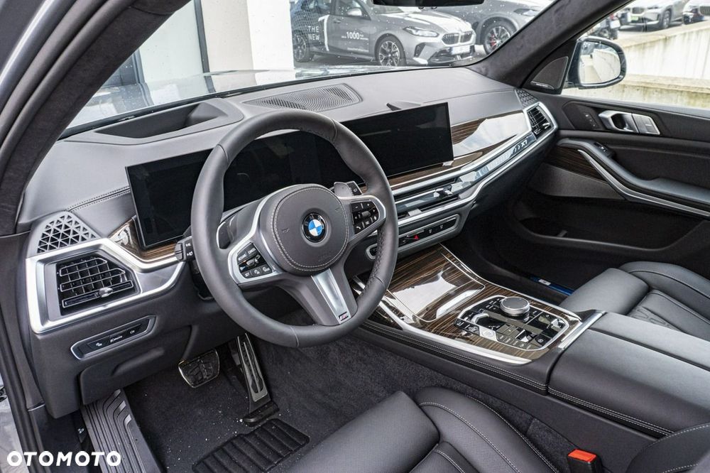 BMW X7 - 11