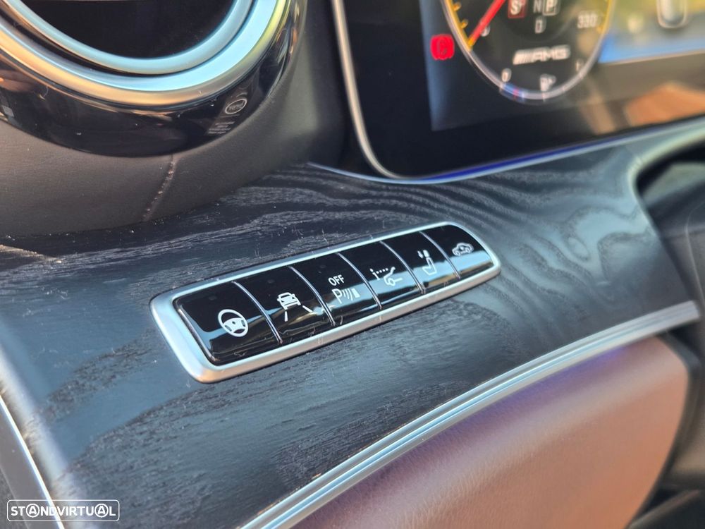 Mercedes-Benz E 63 AMG S 4-Matic+ - 25