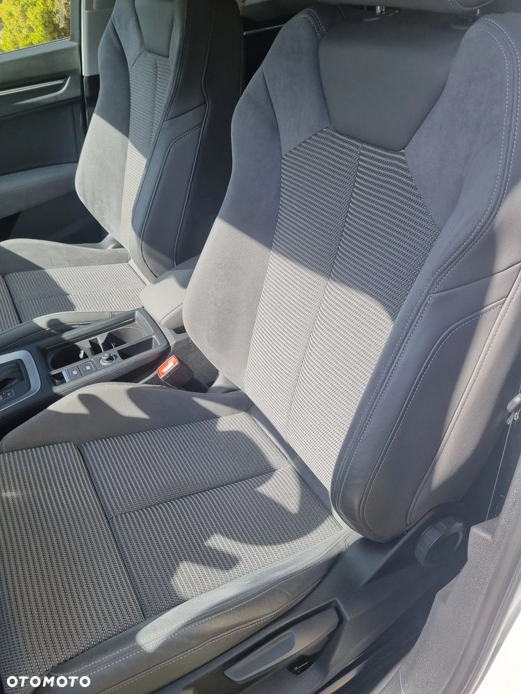 Audi Q3 35 TFSI mHEV S-Line S tronic - 16