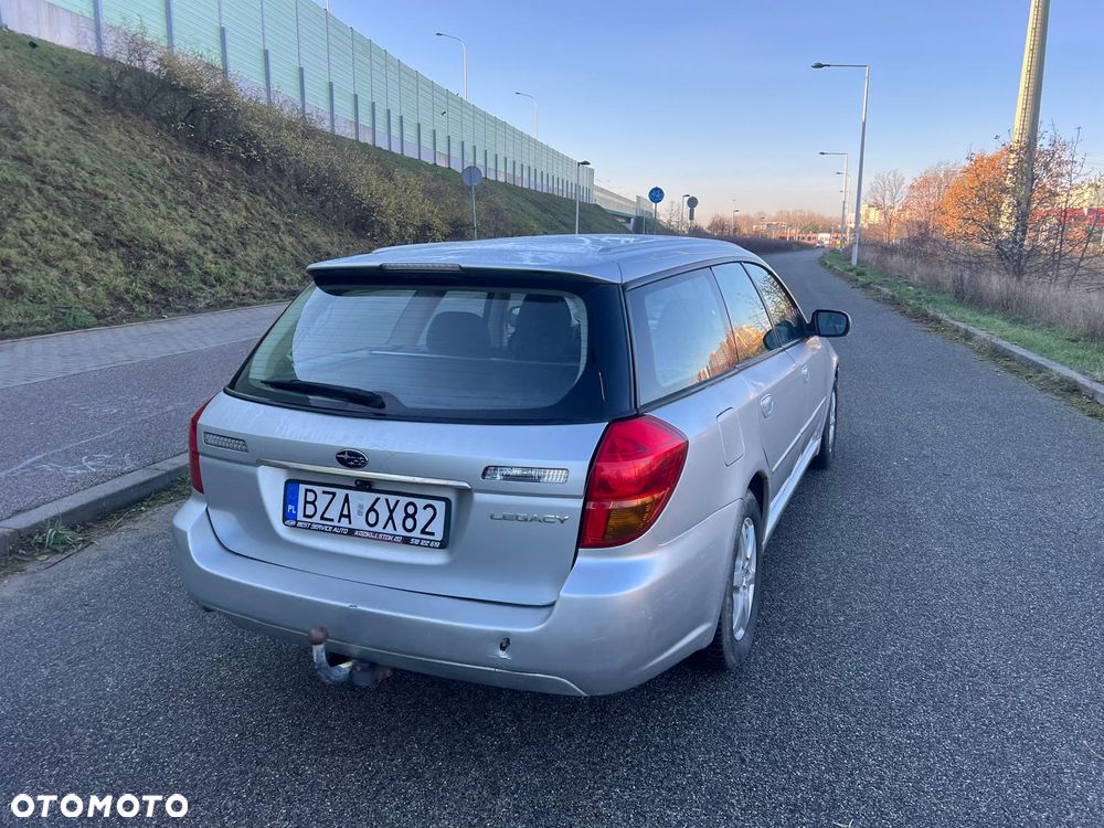 Subaru Legacy 2.0i AT - 11