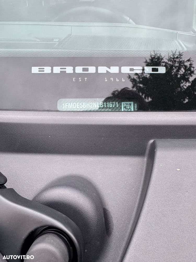Ford Bronco - 16