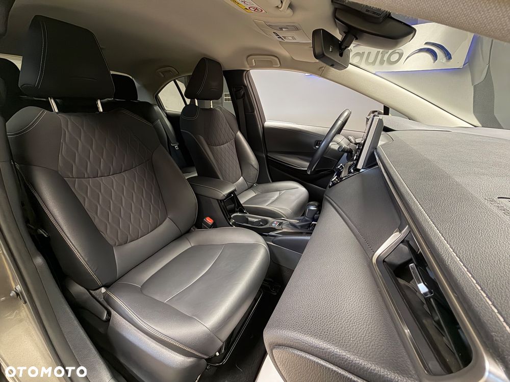 Toyota Corolla 1.8 Hybrid Executive - 22