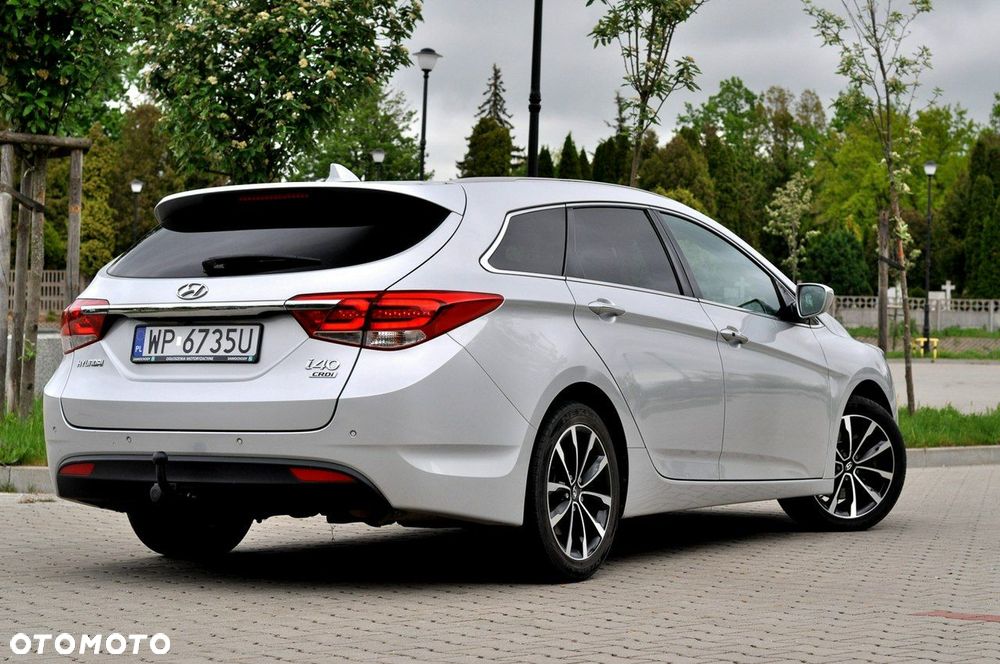 Hyundai i40 Kombi 1.7 CRDi Premium - 4