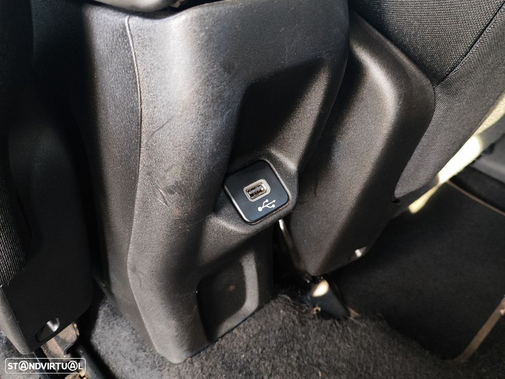 Jeep Renegade 1.0 T Limited - 19
