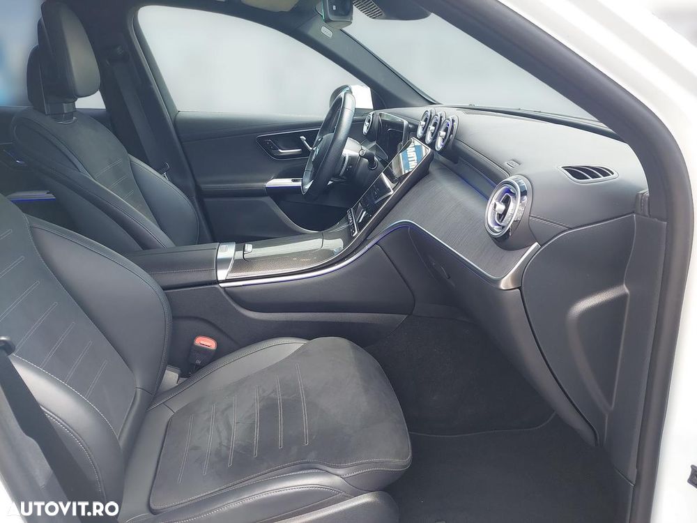 Mercedes-Benz GLC 300 e 4Matic 9G-TRONIC AMG Line Advanced - 14