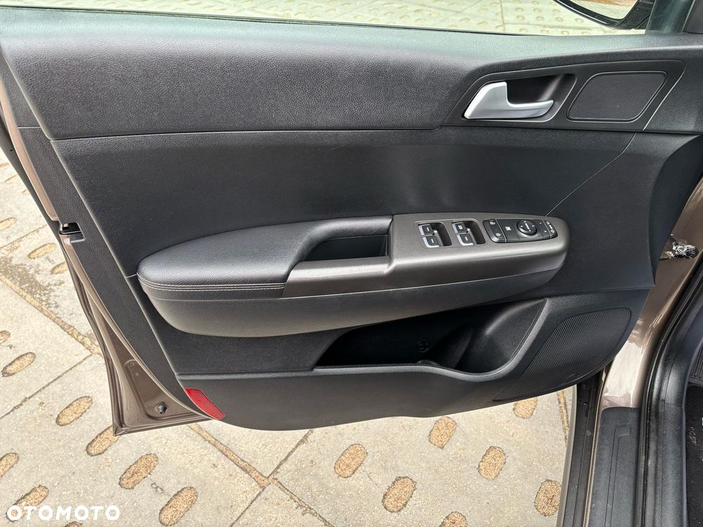 Kia Sportage 1.7 CRDI 2WD ISG Vision - 17