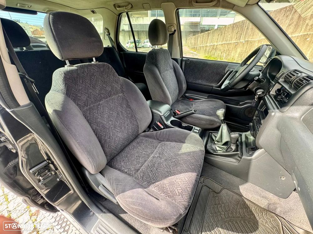 Opel Frontera 2.2 DTi - 11