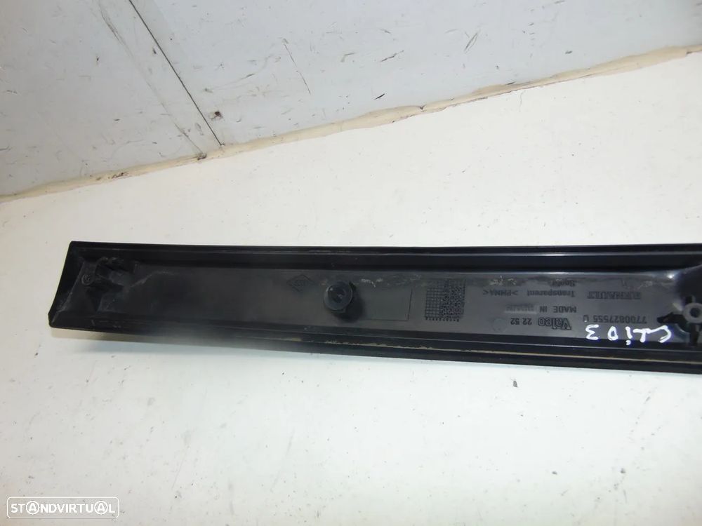 Renault Clio 3 friso refletor mala - 6