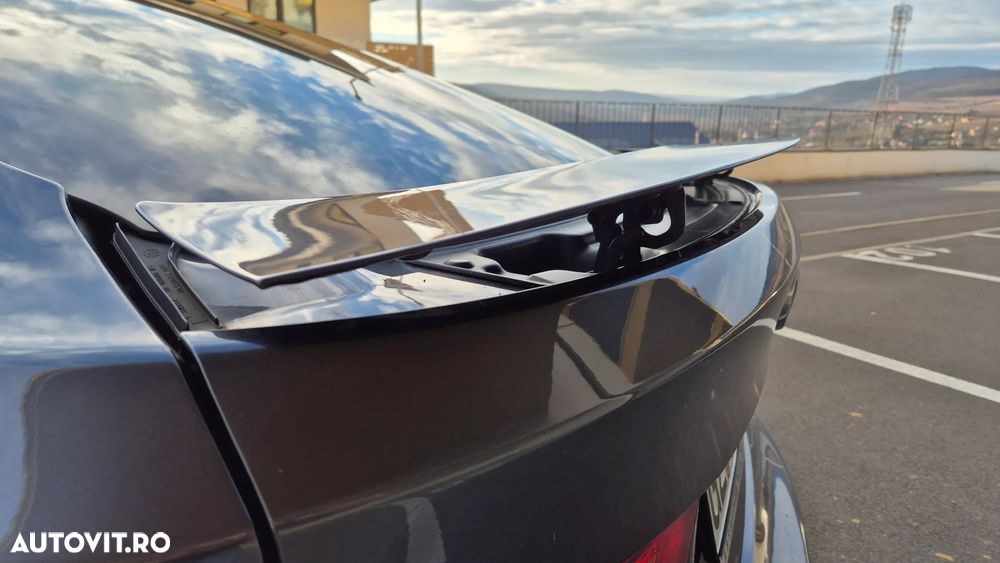 BMW Seria 3 320d Aut. Sport Line - 16