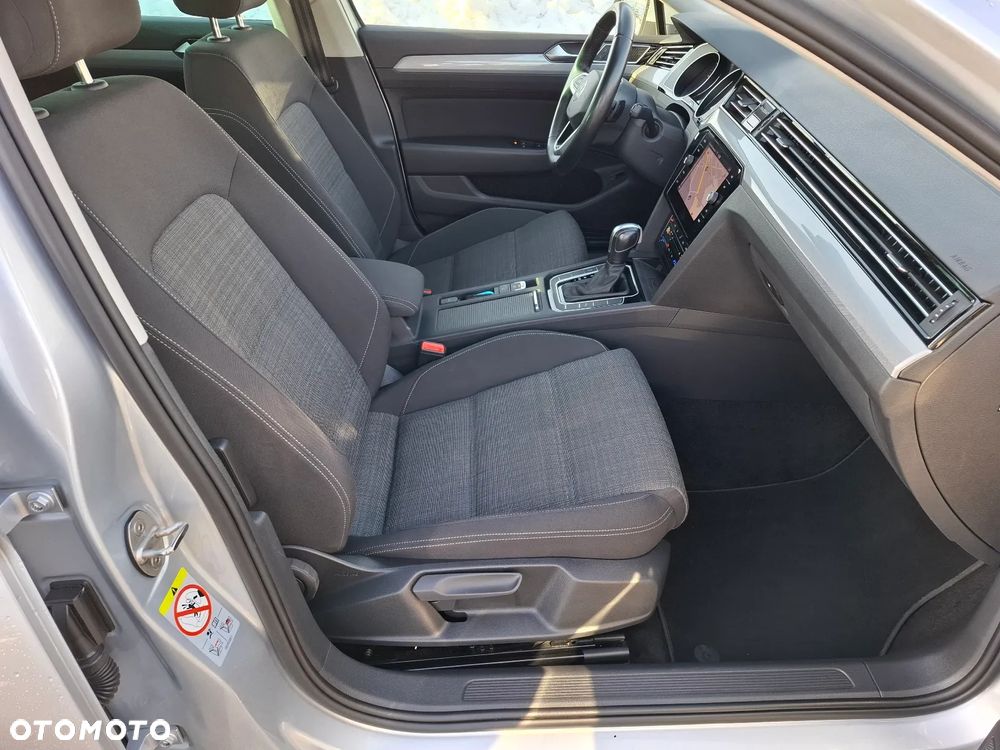 Volkswagen Passat ver-2-0-tdi-scr-dsg-business - 12