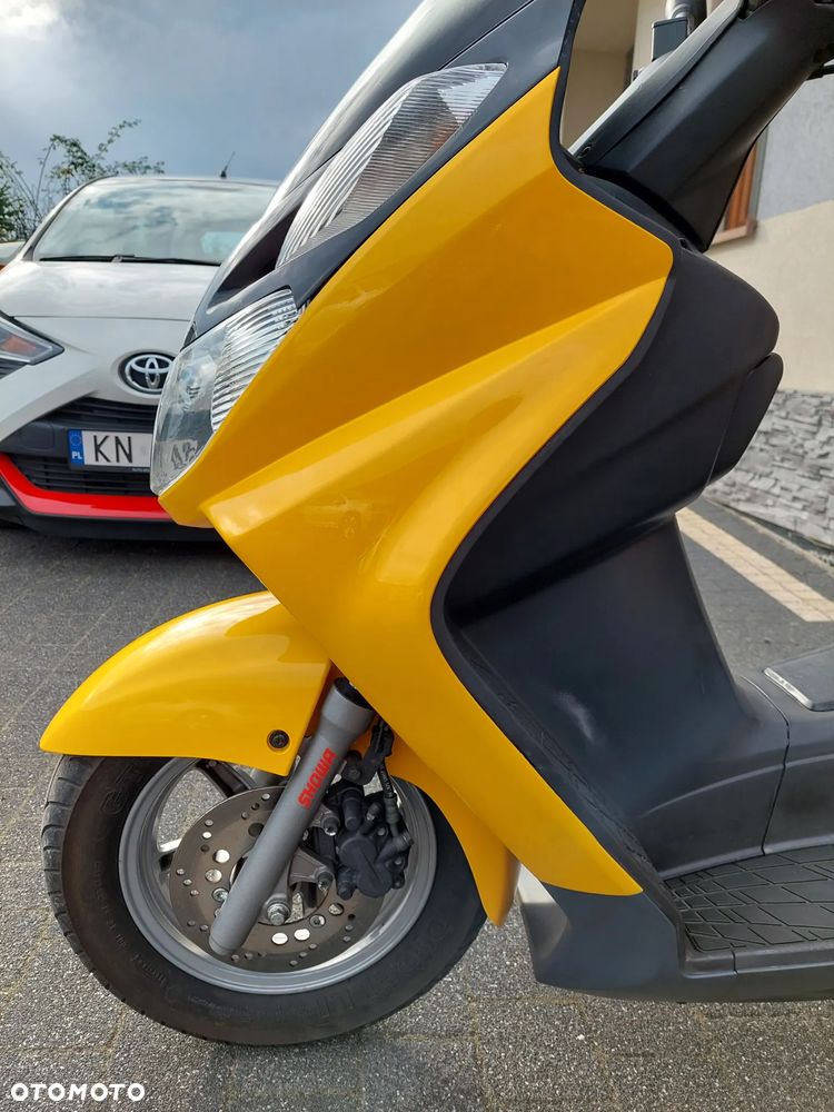 Suzuki Burgman - 9