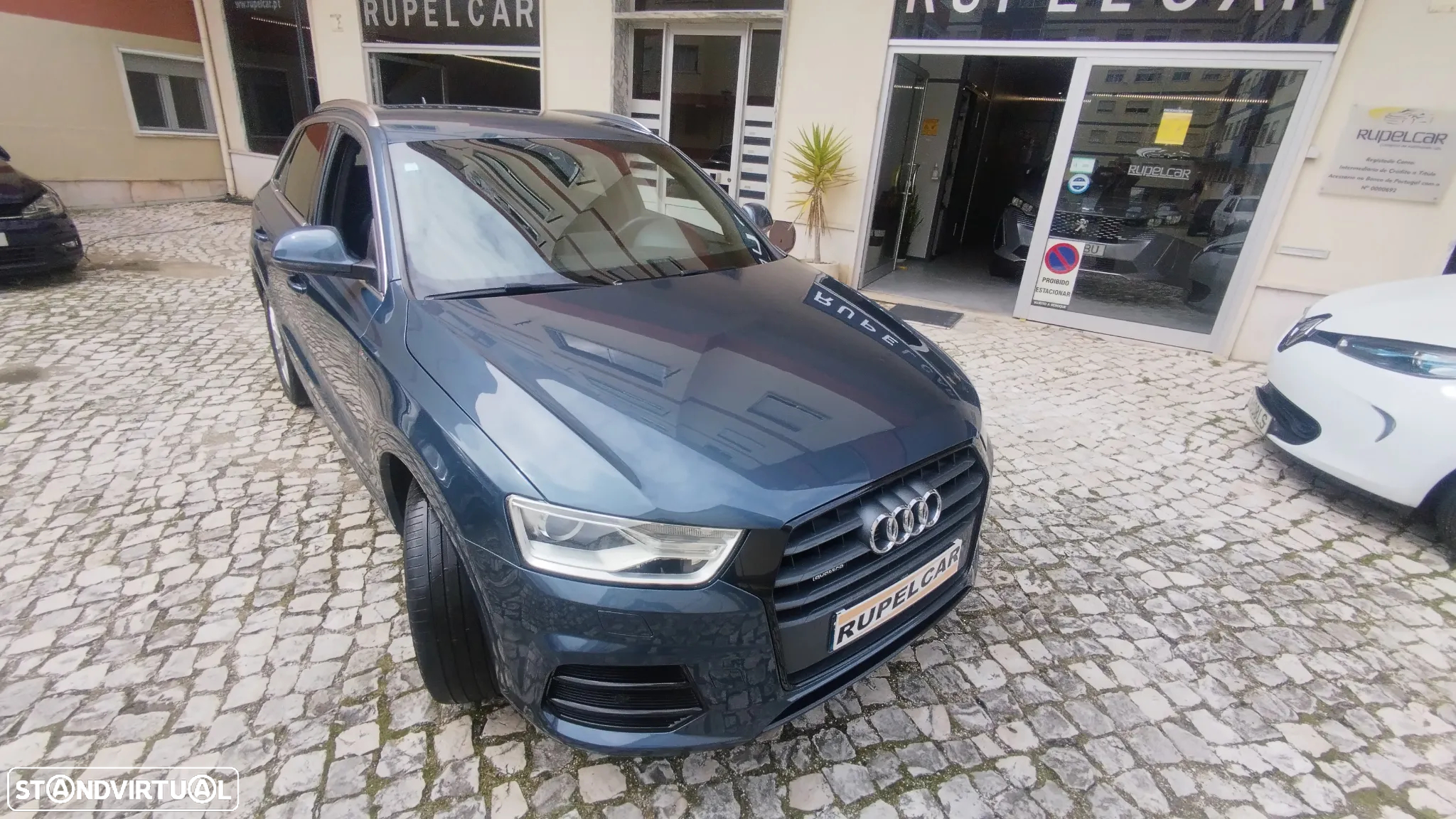 Audi Q3 2.0 TDI quattro S-line - 9