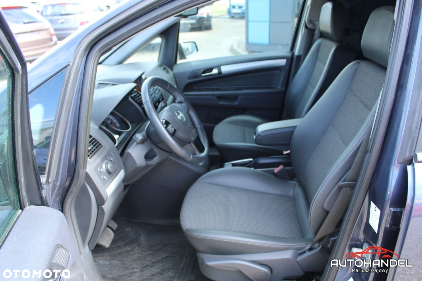 Opel Zafira - 8