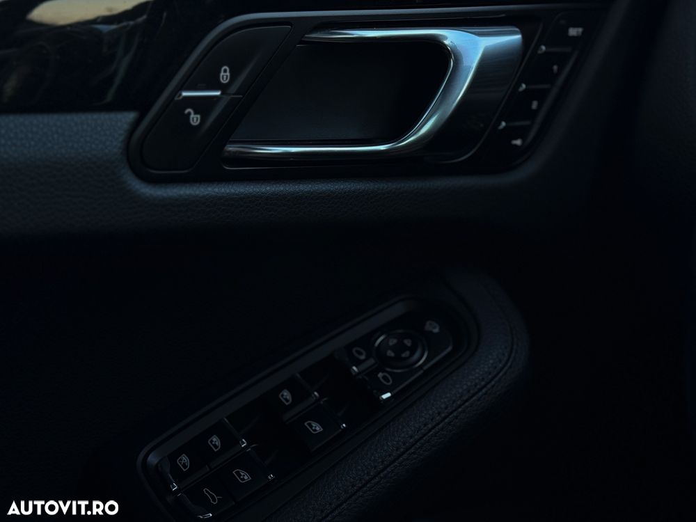Porsche Macan 3.0 PDK S - 35