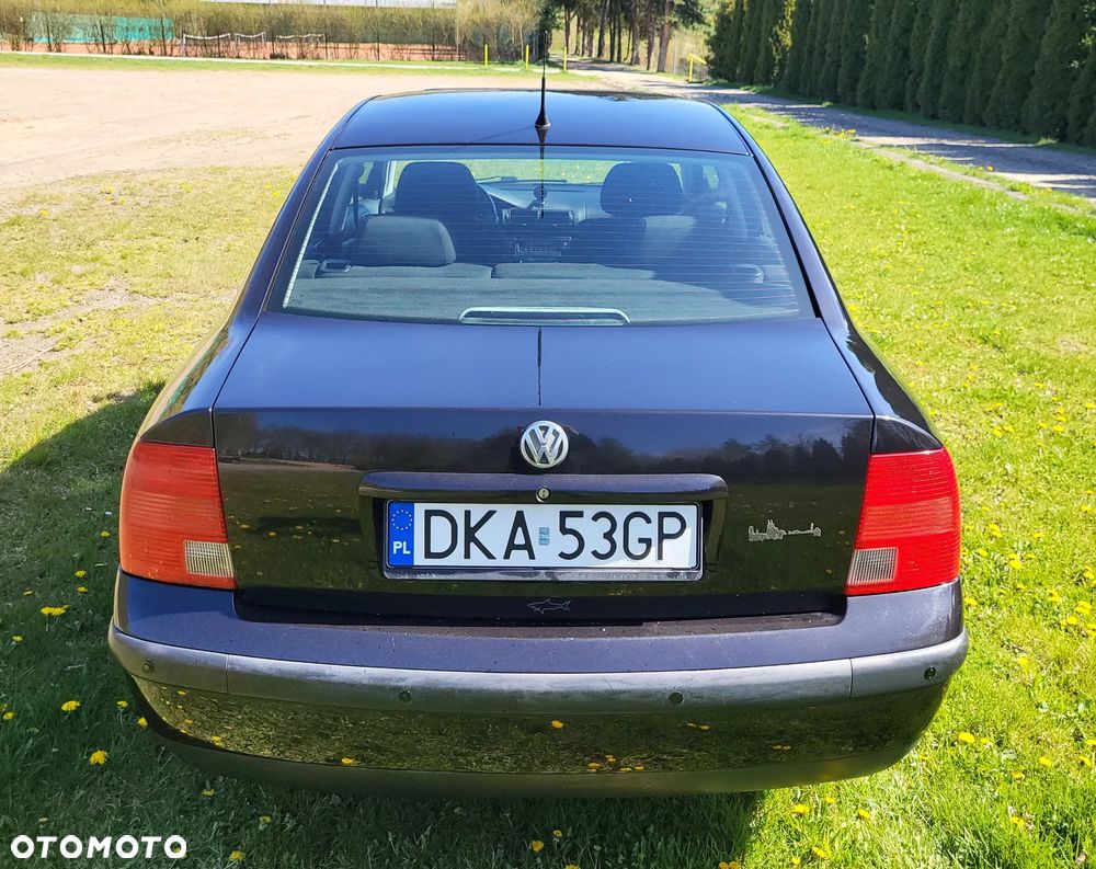 Volkswagen Passat - 10