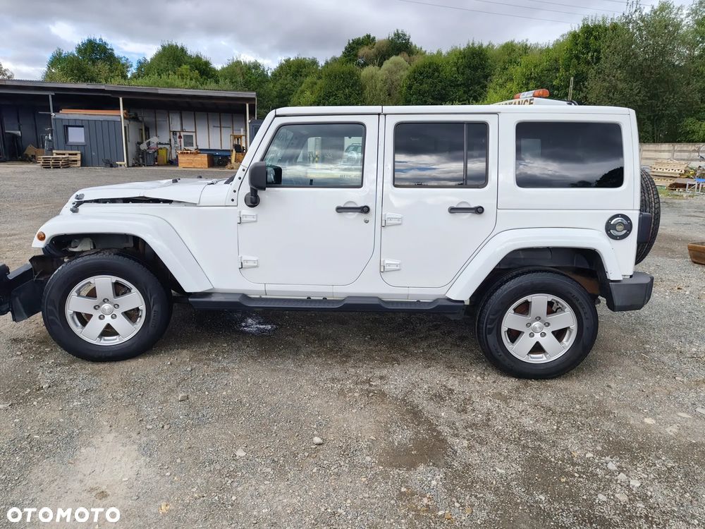 Jeep Wrangler Unlimited 2.8 CRD DPF Sport - 17