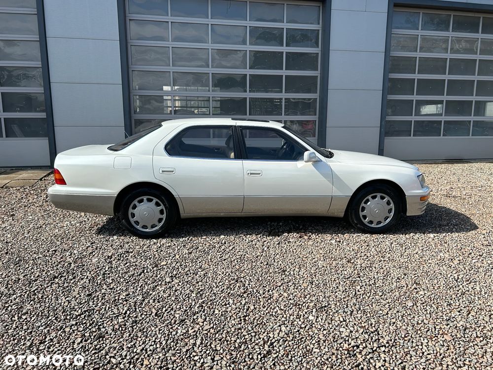 Lexus LS - 5