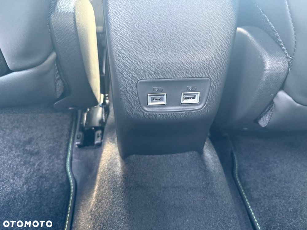 Peugeot 2008 PureTech mHEV GT Exclusive e-DCS6 - 11