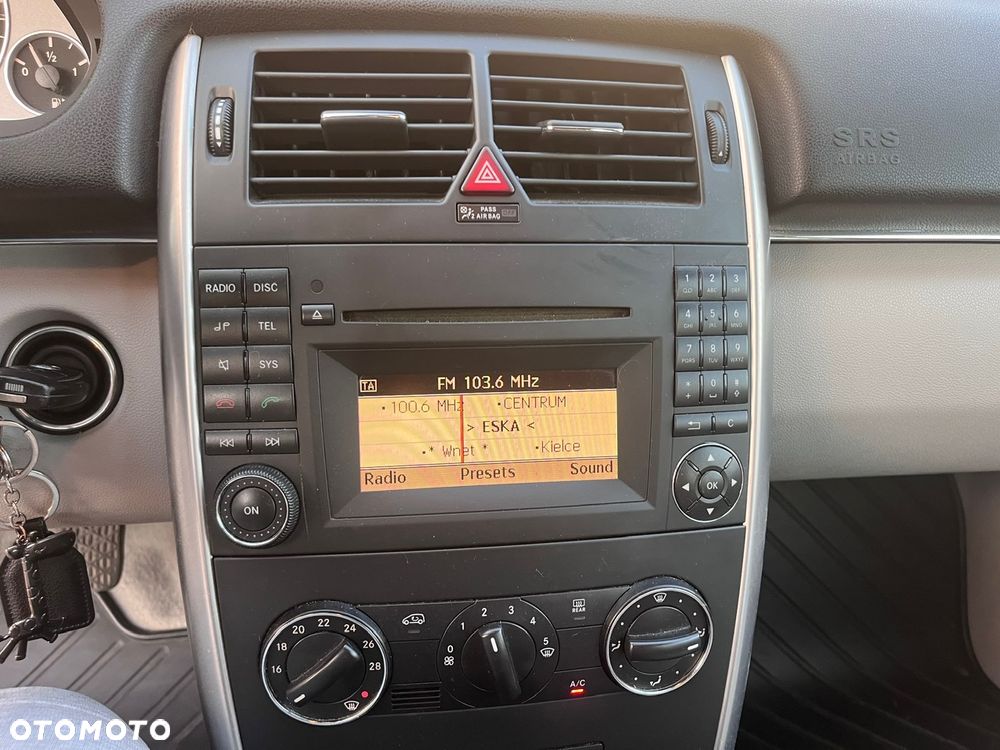 Mercedes-Benz Klasa B 180 CDI DPF Special Edition - 17