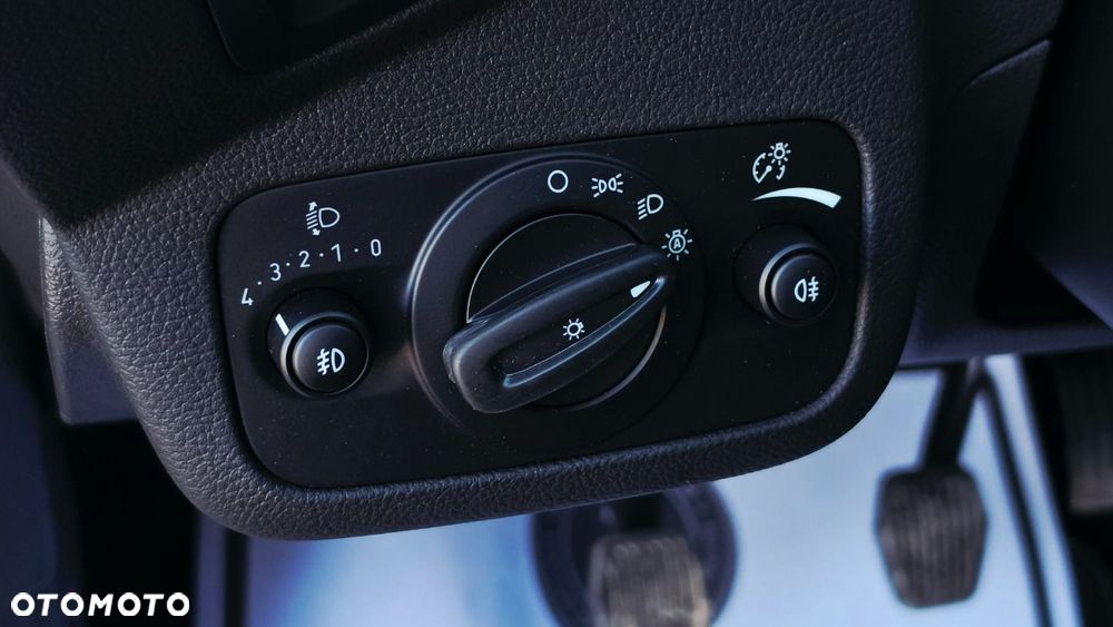 Ford Kuga - 22