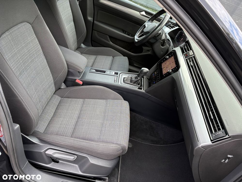 Volkswagen Passat 1.5 TSI EVO Elegance DSG - 10