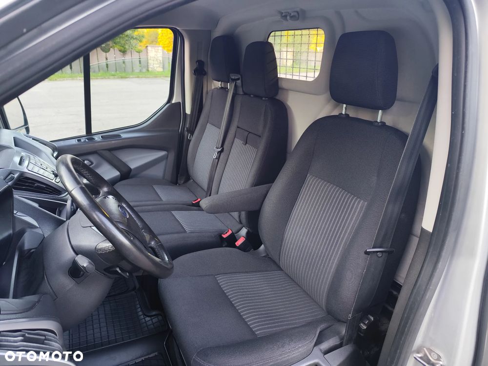 Ford Transit Custom - 21